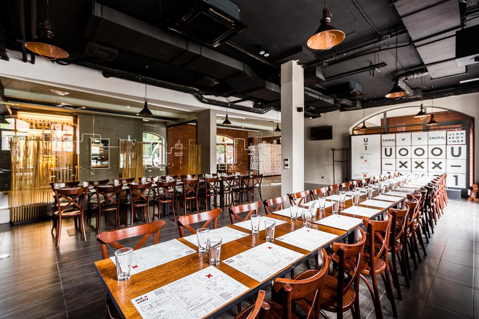 City Park Hotel & Residence Познан Екстериор снимка Interior of the restaurant